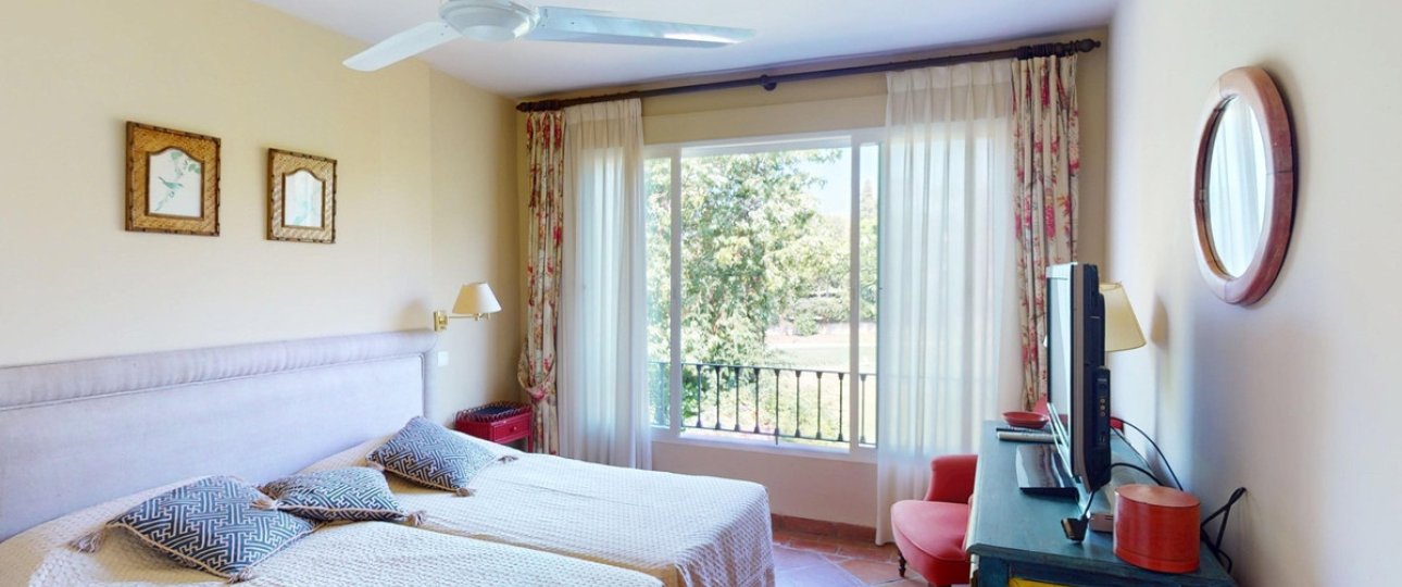 Rynek wtórny - apartment - Marbella - Guadalmina Alta