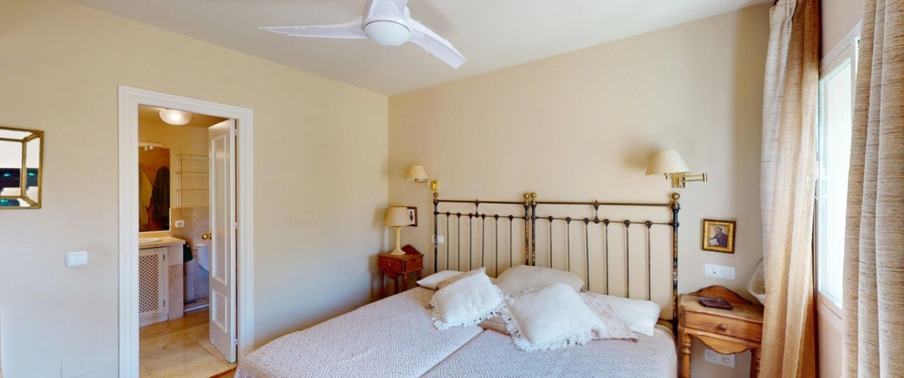Rynek wtórny - apartment - Marbella - Guadalmina Alta