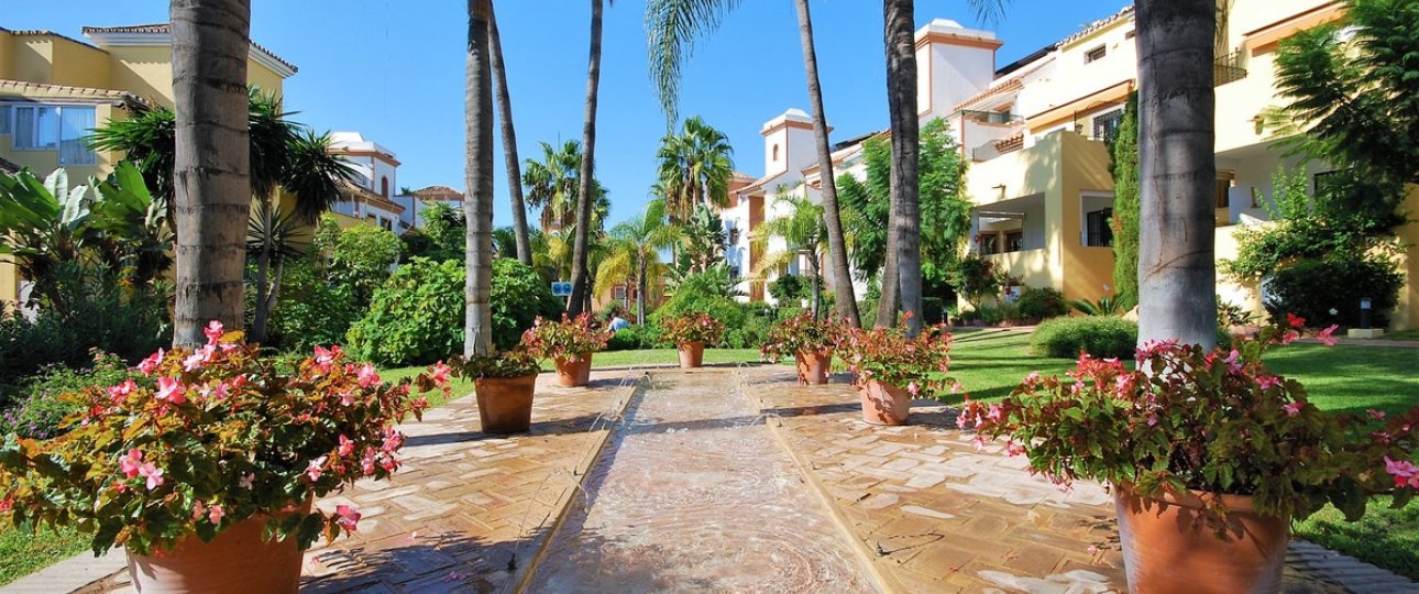 Rynek wtórny - apartment - Marbella - Guadalmina Alta