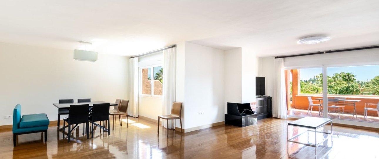 Rynek wtórny - apartment - Marbella - Guadalmina Baja