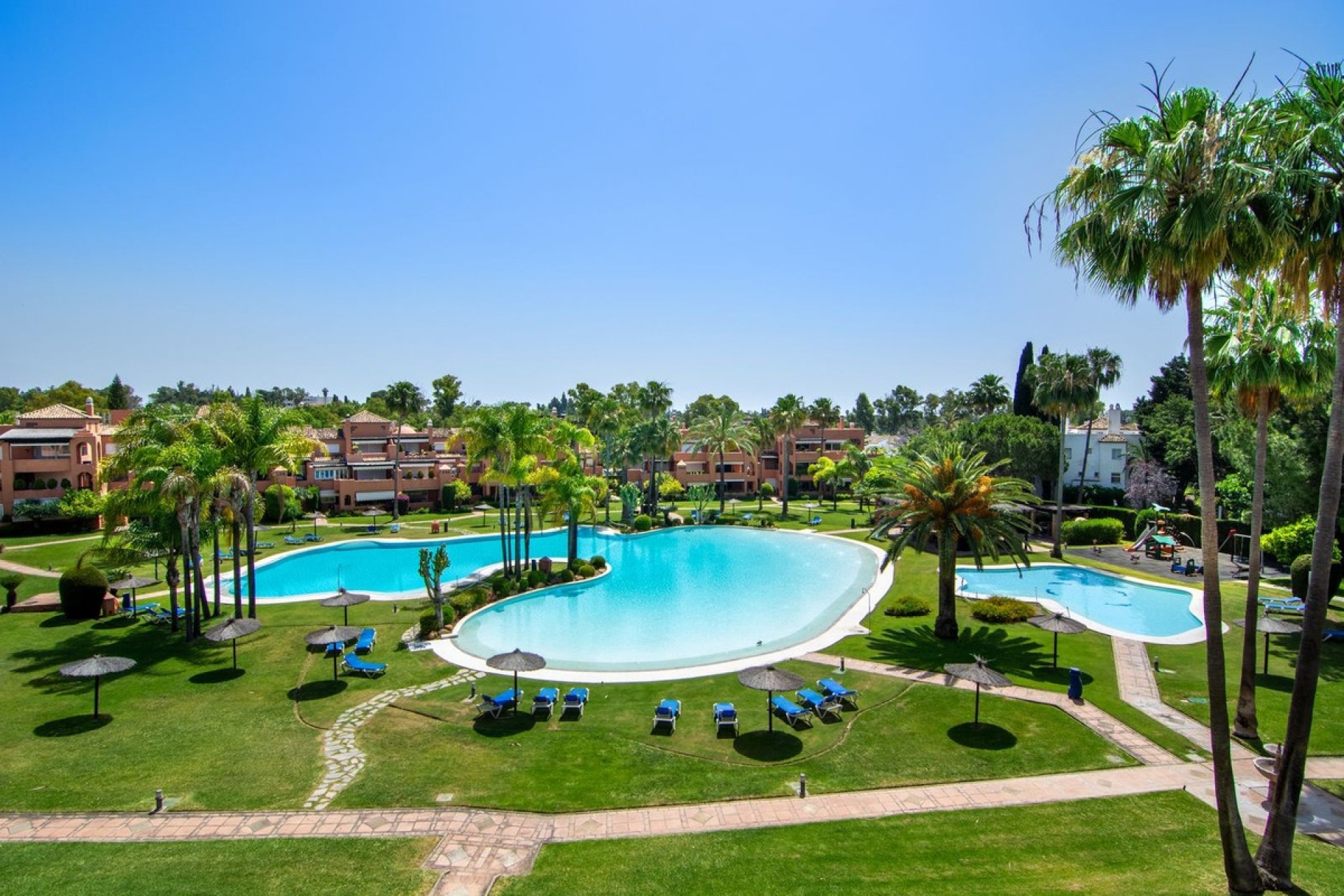 Rynek wtórny - apartment - Marbella - Guadalmina Baja