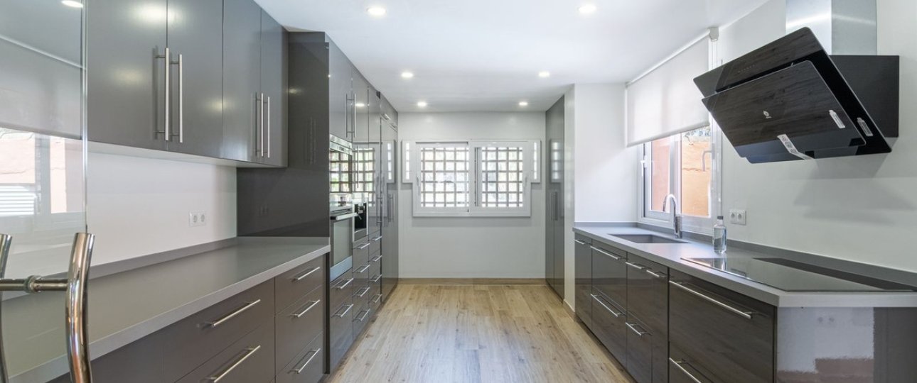 Rynek wtórny - apartment - Marbella - Guadalmina Baja