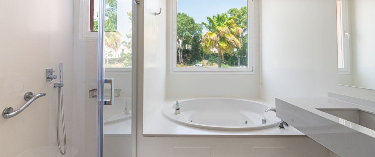 Rynek wtórny - apartment - Marbella - Guadalmina Baja