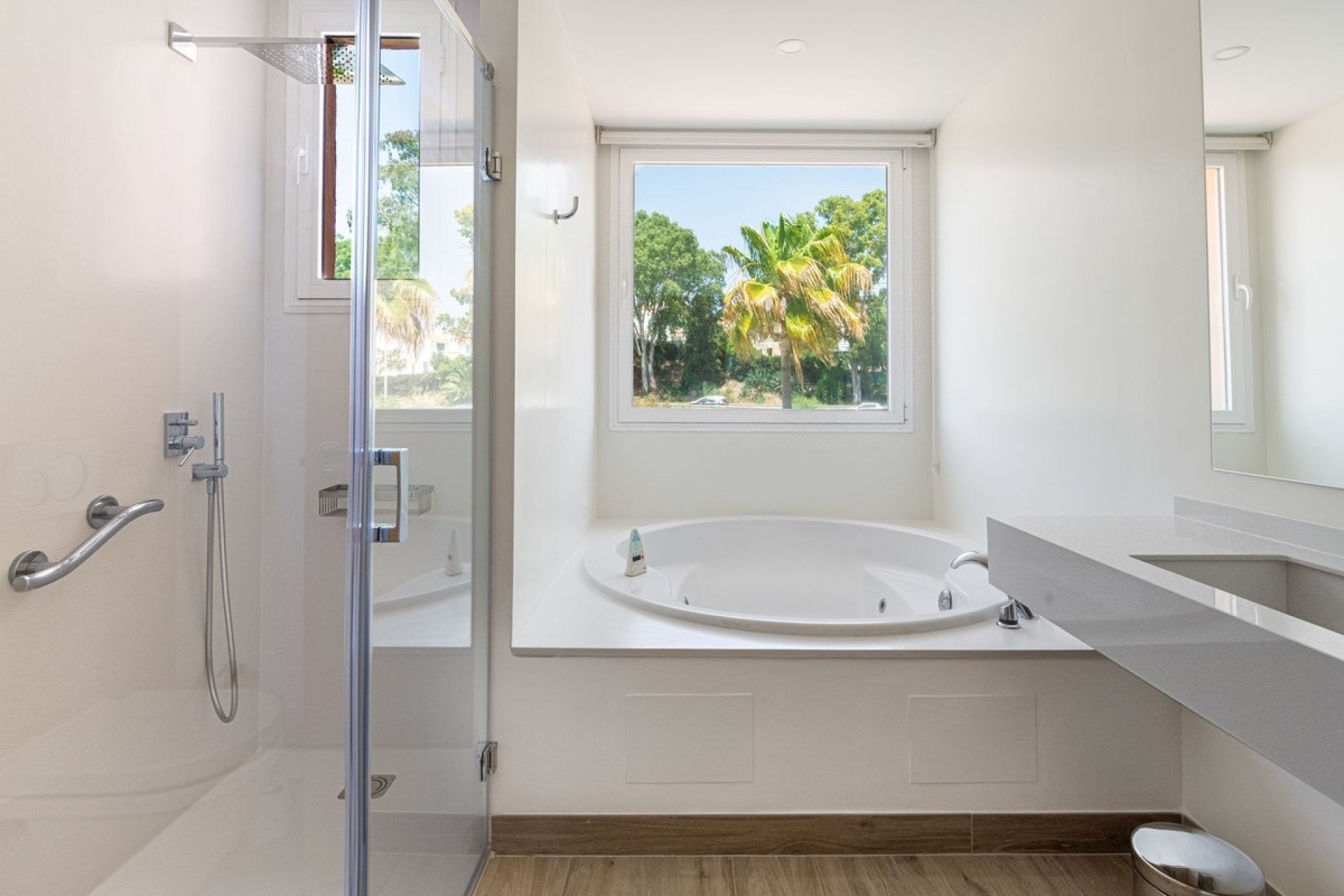 Rynek wtórny - apartment - Marbella - Guadalmina Baja