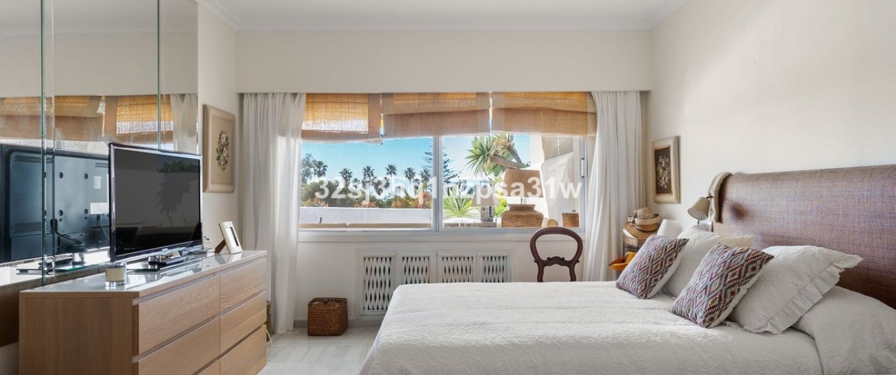 Rynek wtórny - apartment - Marbella - Guadalmina Baja