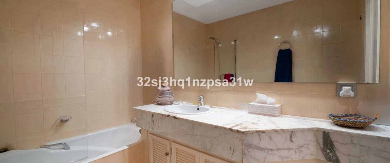 Rynek wtórny - apartment - Marbella - Guadalmina Baja