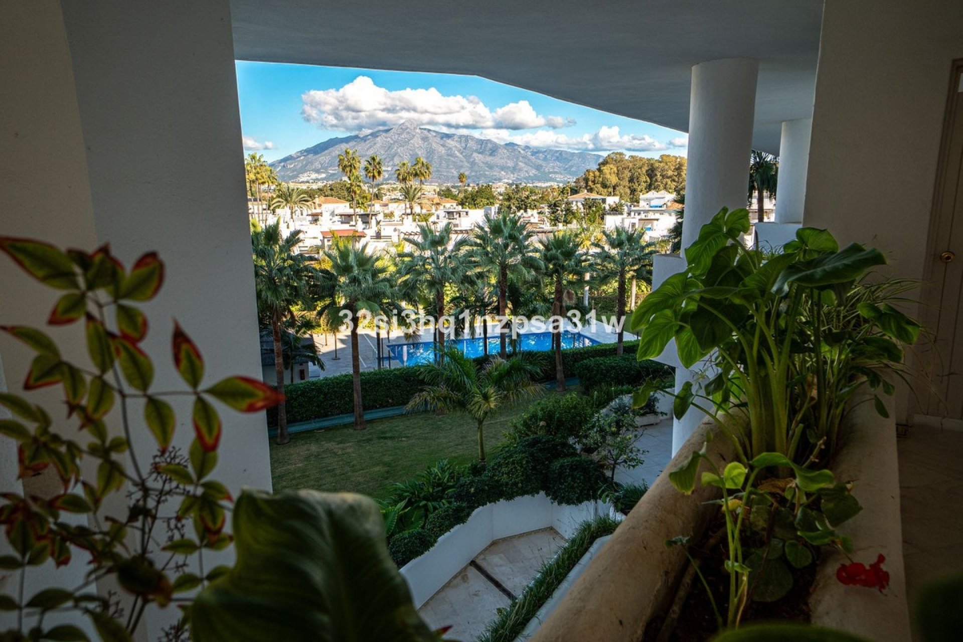 Rynek wtórny - apartment - Marbella - Guadalmina Baja