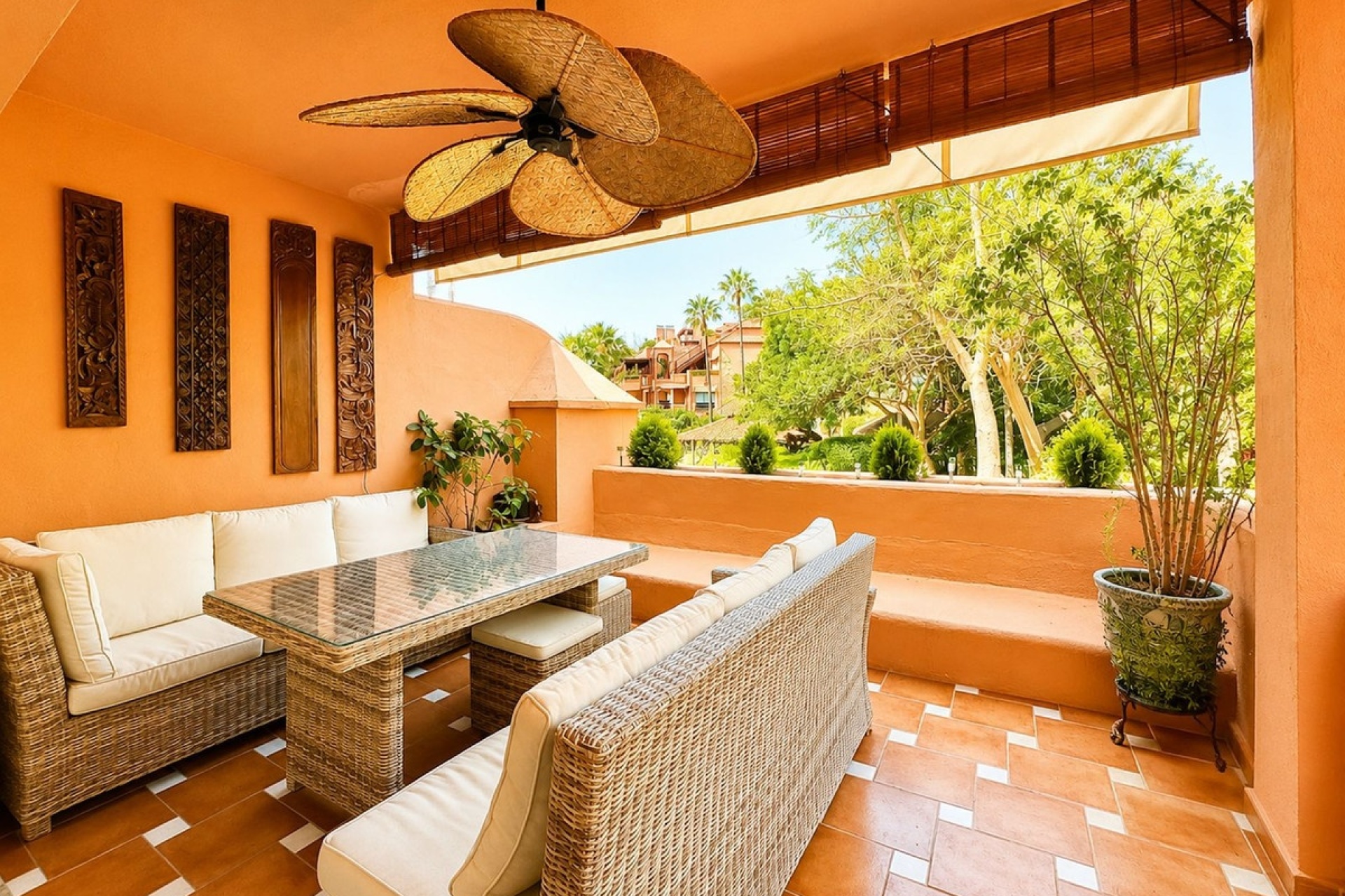 Rynek wtórny - apartment - Marbella - Guadalmina Baja
