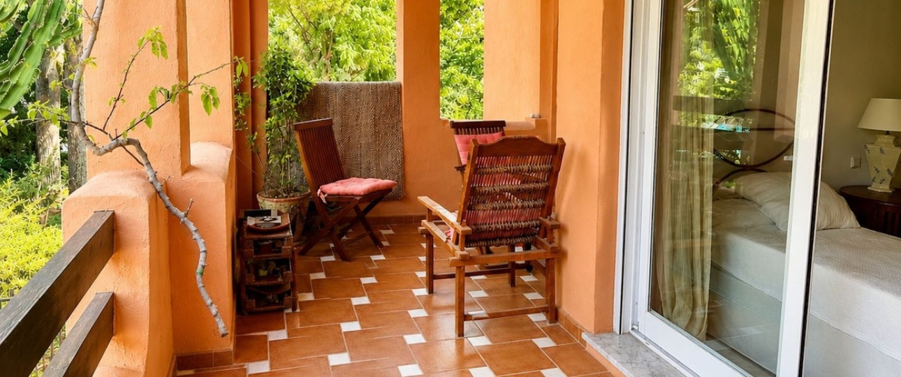 Rynek wtórny - apartment - Marbella - Guadalmina Baja