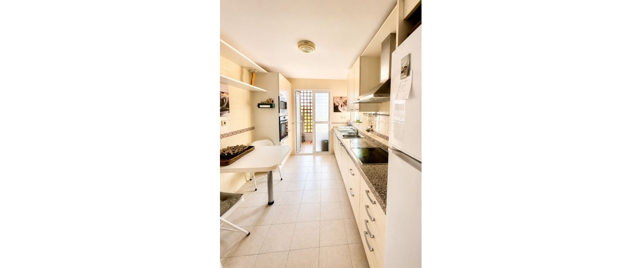 Rynek wtórny - apartment - Marbella - Guadalmina Baja