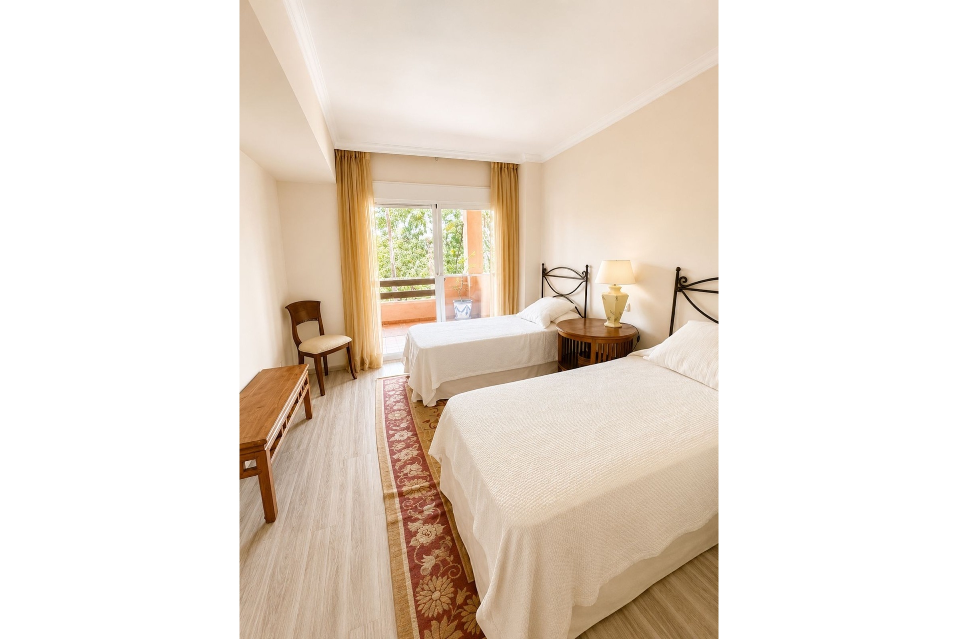 Rynek wtórny - apartment - Marbella - Guadalmina Baja