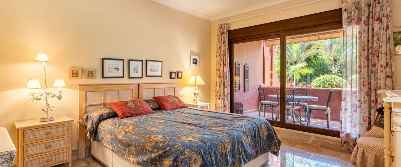 Rynek wtórny - apartment - Marbella - Guadalmina Baja