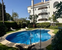 Rynek wtórny - apartment - Marbella - Guadalmina Baja