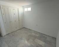 Rynek wtórny - apartment - Marbella - Guadalmina Baja