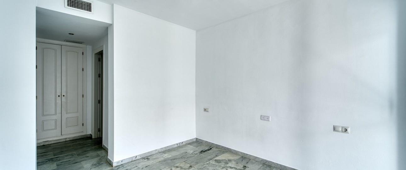 Rynek wtórny - apartment - Marbella - Guadalmina Baja