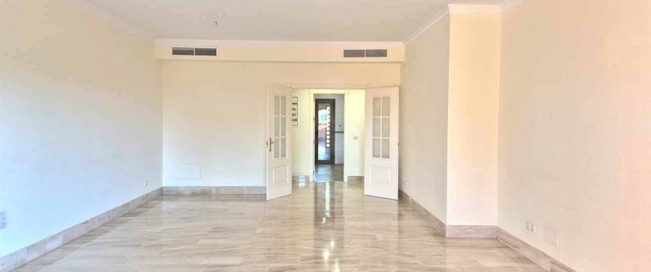 Rynek wtórny - apartment - Marbella - Guadalmina Baja
