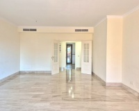 Rynek wtórny - apartment - Marbella - Guadalmina Baja