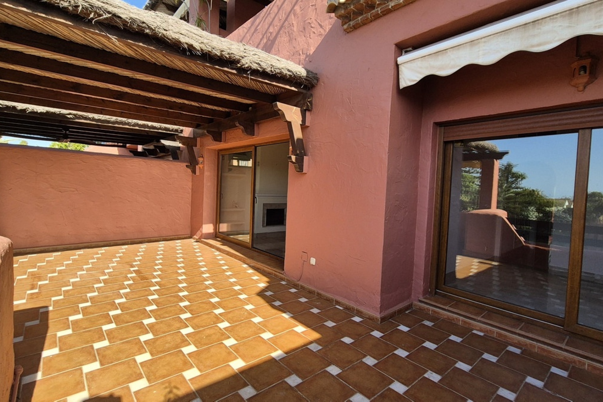 Rynek wtórny - apartment - Marbella - Guadalmina Baja