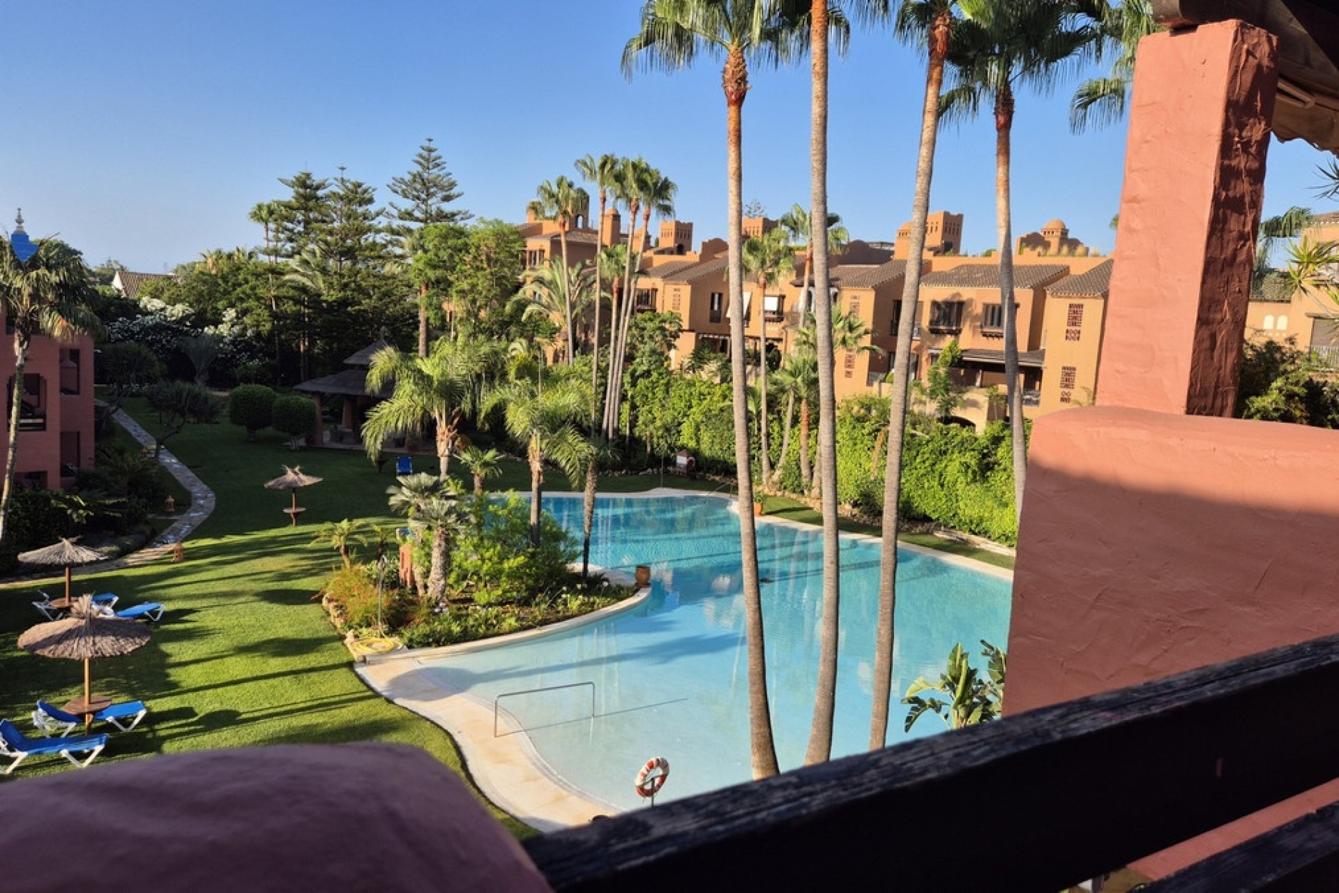 Rynek wtórny - apartment - Marbella - Guadalmina Baja