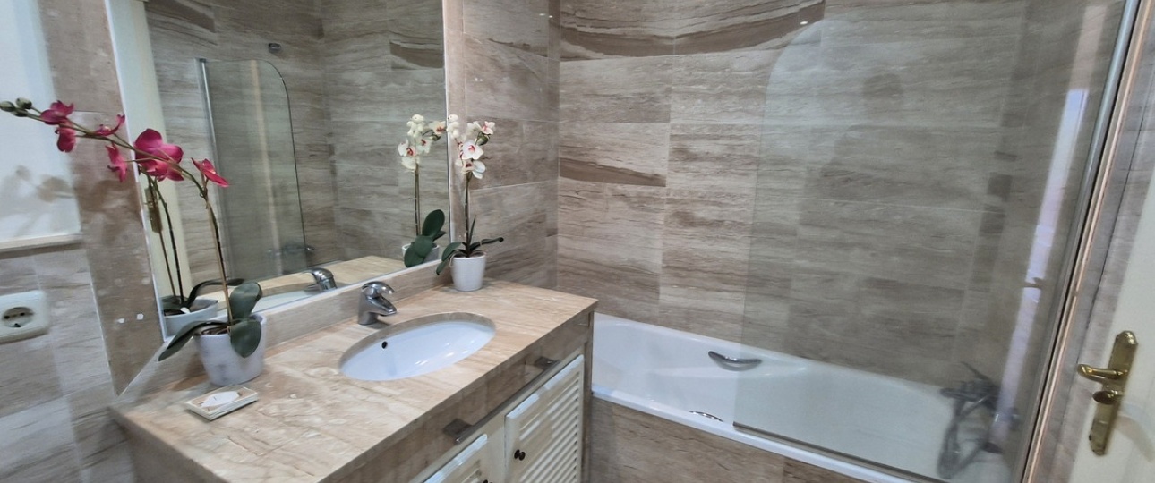 Rynek wtórny - apartment - Marbella - Guadalmina Baja