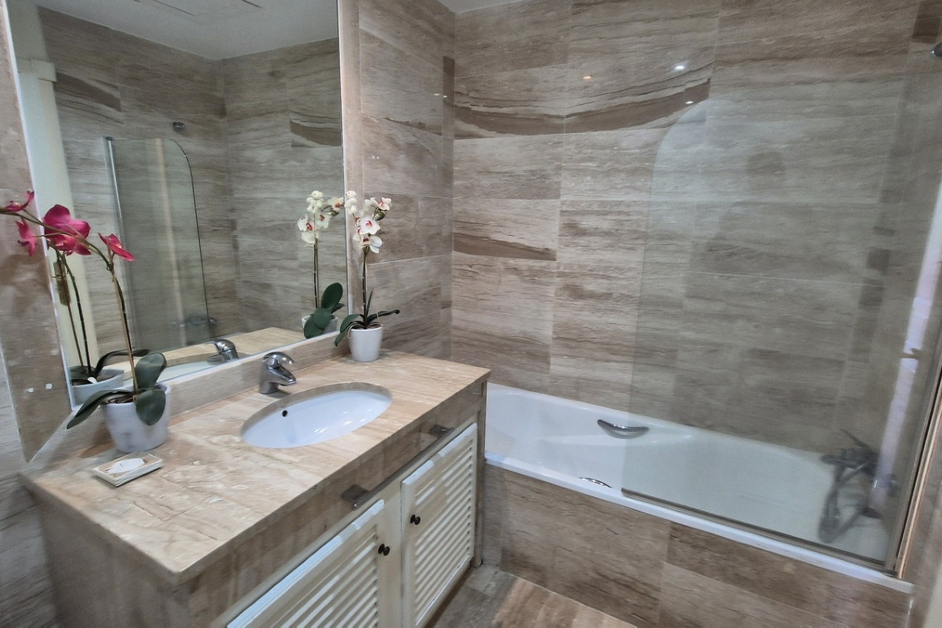 Rynek wtórny - apartment - Marbella - Guadalmina Baja