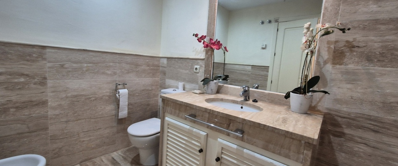 Rynek wtórny - apartment - Marbella - Guadalmina Baja