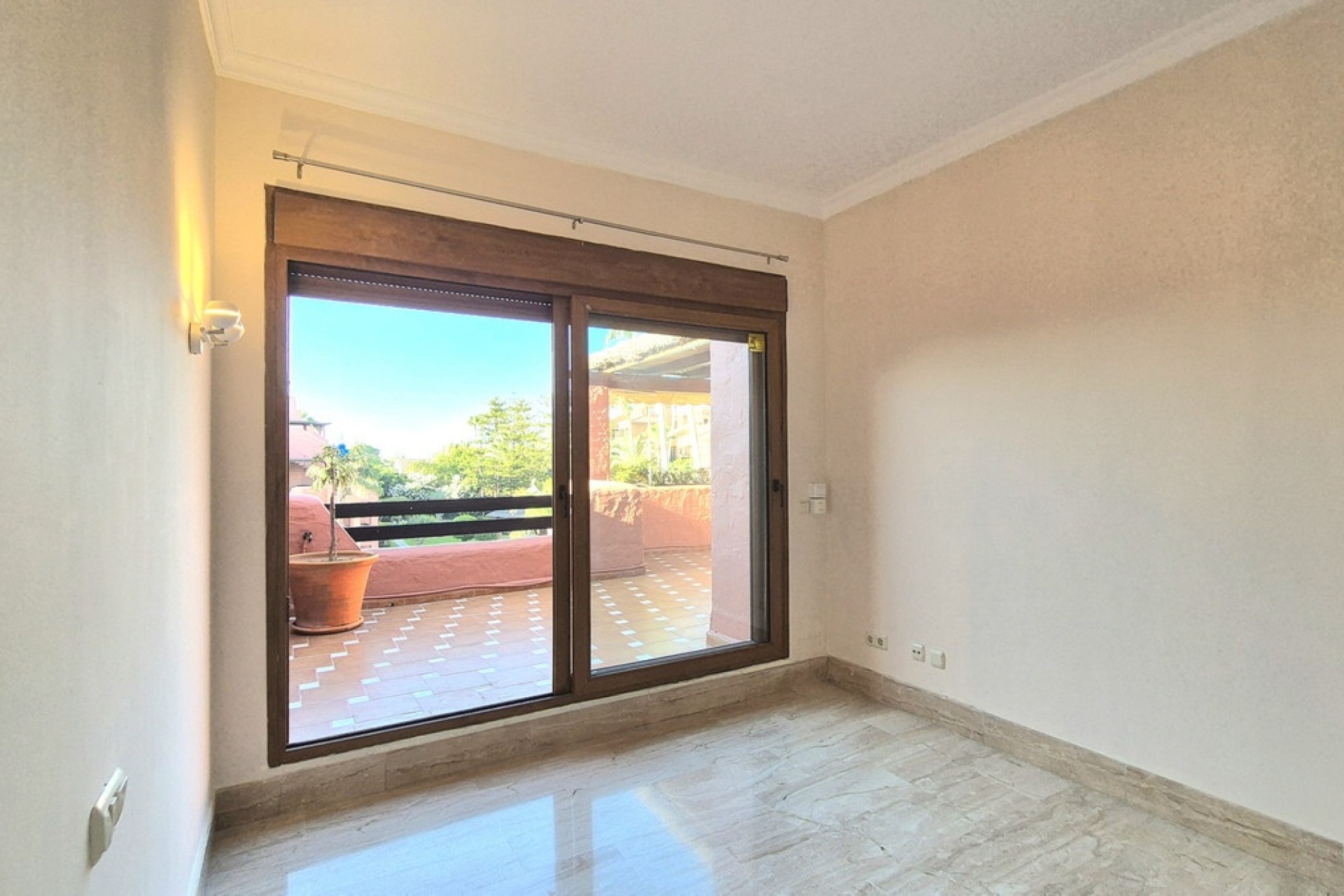 Rynek wtórny - apartment - Marbella - Guadalmina Baja