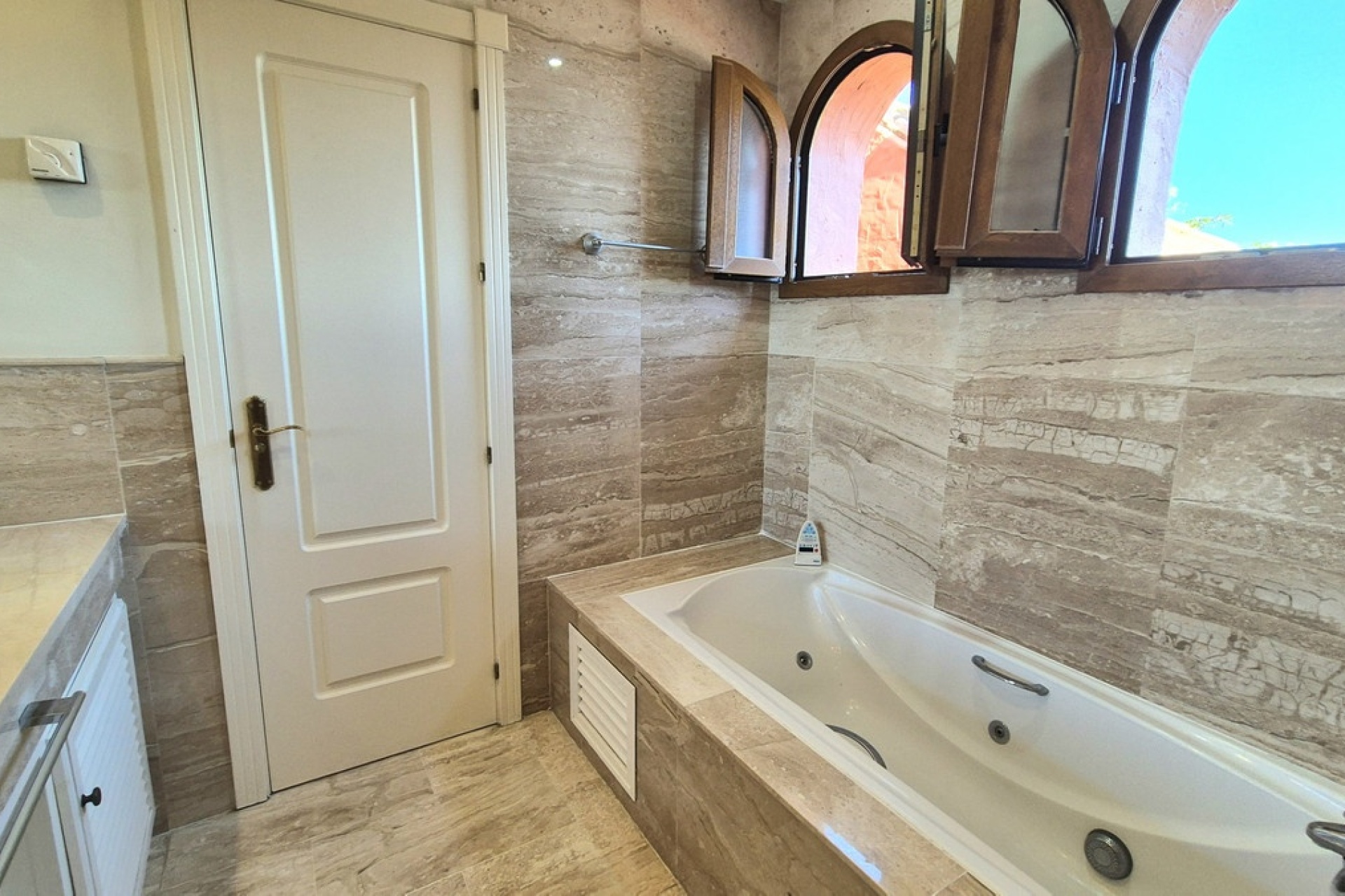 Rynek wtórny - apartment - Marbella - Guadalmina Baja