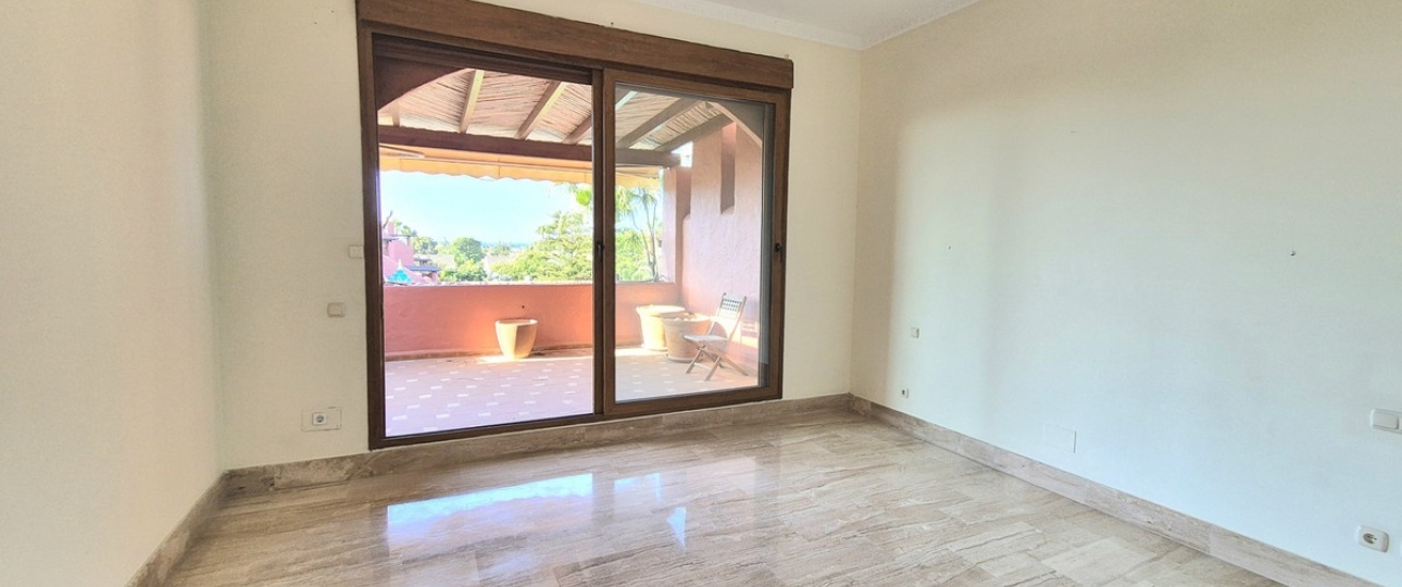Rynek wtórny - apartment - Marbella - Guadalmina Baja