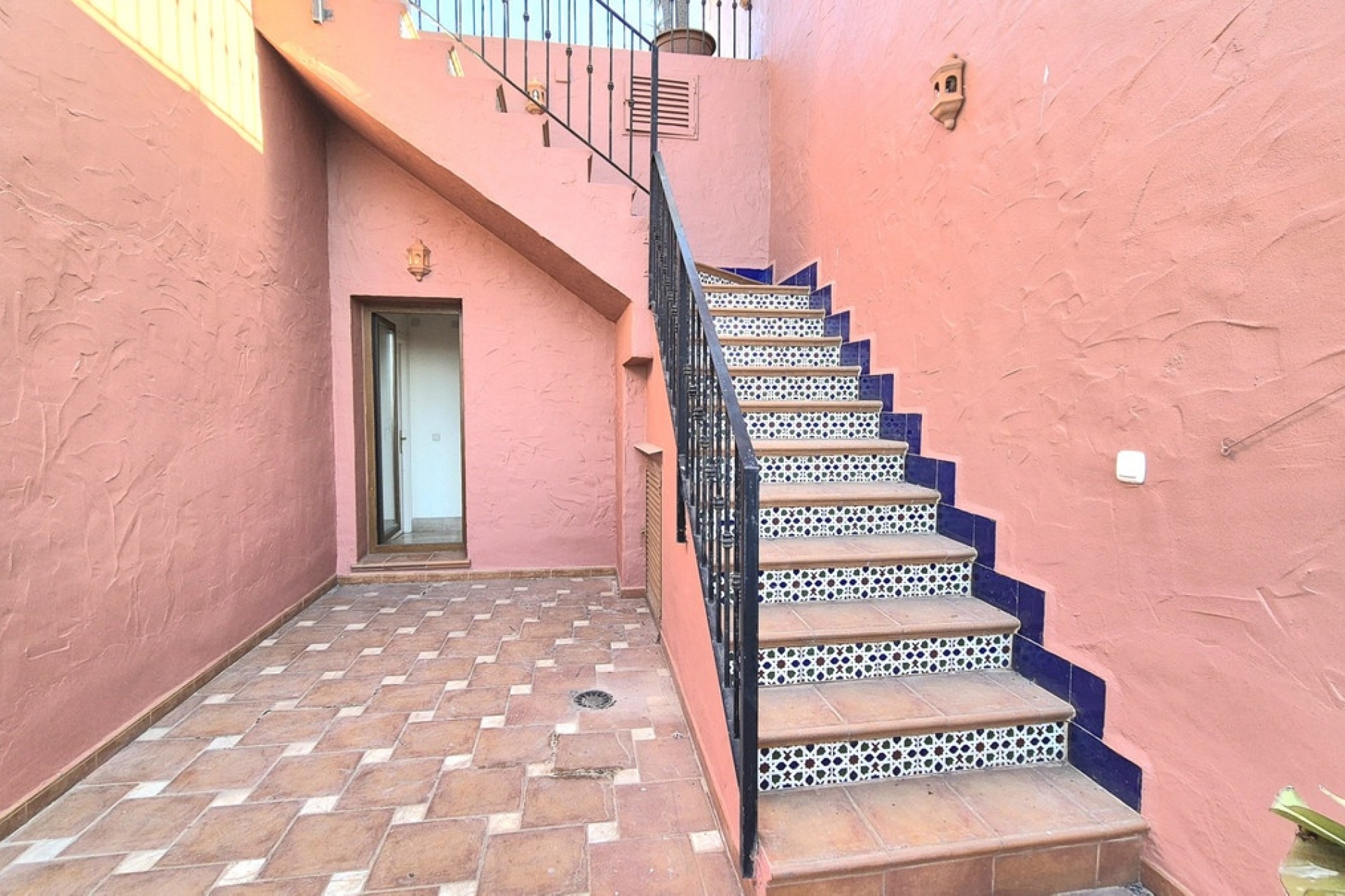 Rynek wtórny - apartment - Marbella - Guadalmina Baja