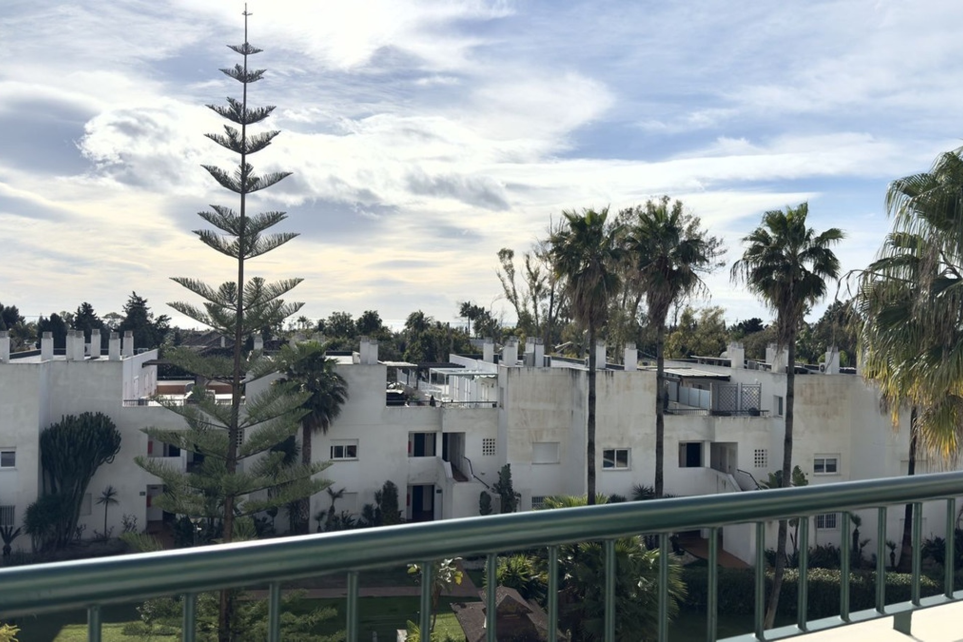 Rynek wtórny - apartment - Marbella - Guadalmina Baja
