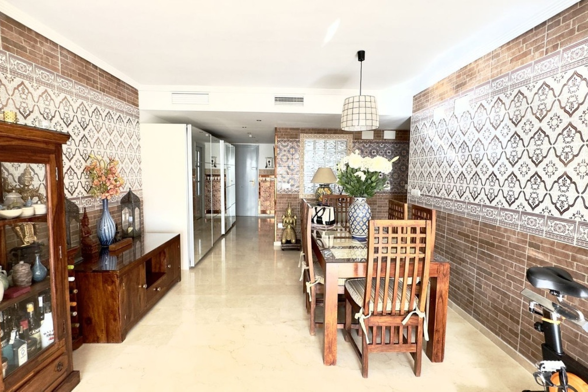 Rynek wtórny - apartment - Marbella - Guadalmina Baja