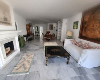 Rynek wtórny - apartment - Marbella - Guadalmina Baja