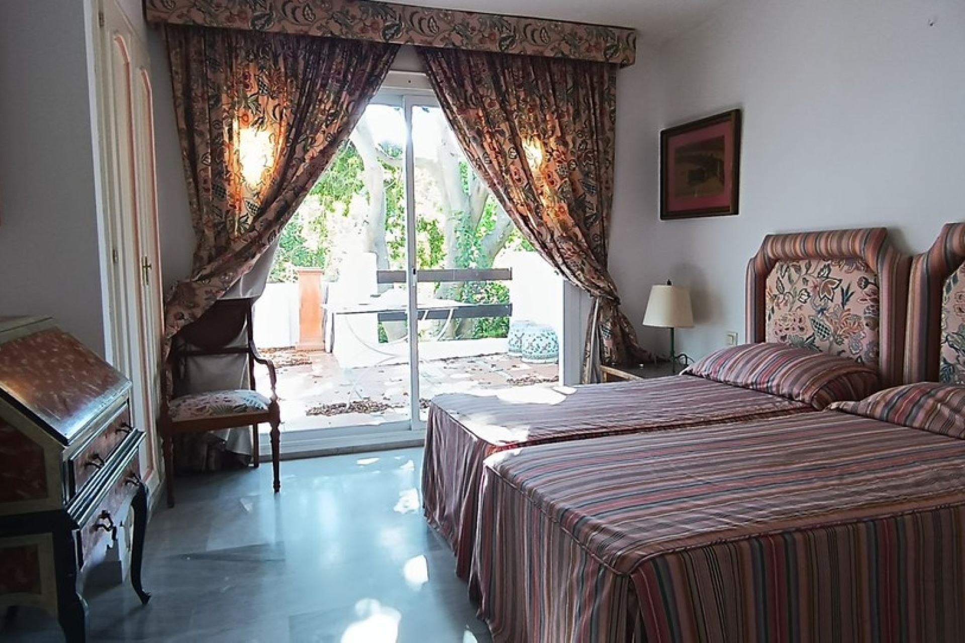 Rynek wtórny - apartment - Marbella - Guadalmina Baja