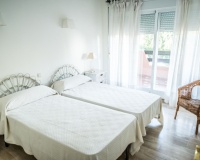 Rynek wtórny - apartment - Marbella - Guadalmina Baja