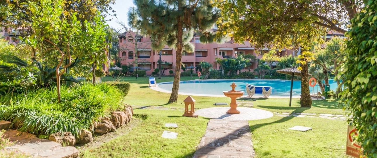Rynek wtórny - apartment - Marbella - Guadalmina Baja