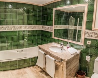 Rynek wtórny - apartment - Marbella - Guadalmina Baja