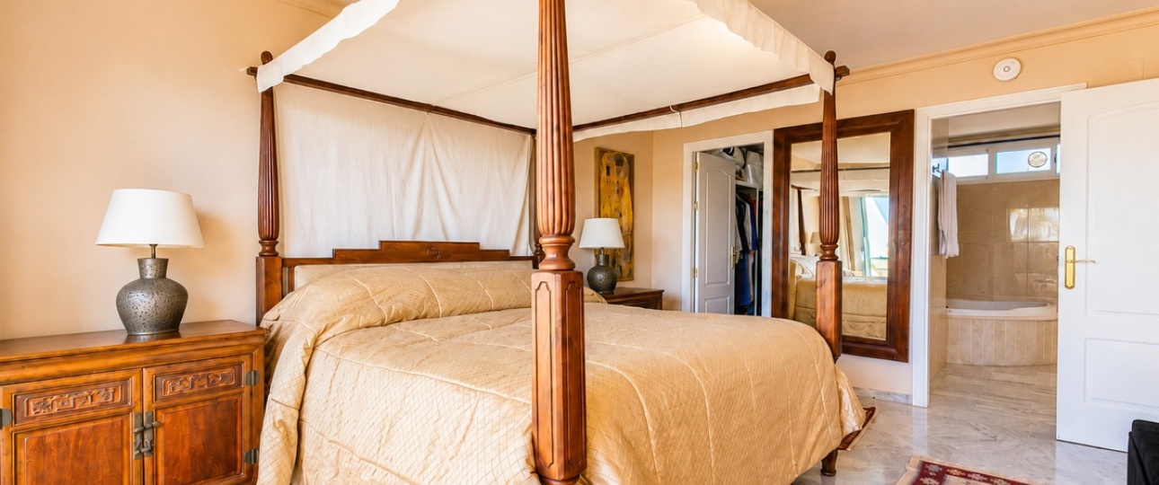 Rynek wtórny - apartment - Marbella - Guadalmina Baja
