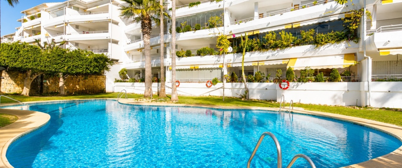 Rynek wtórny - apartment - Marbella - Guadalmina Baja