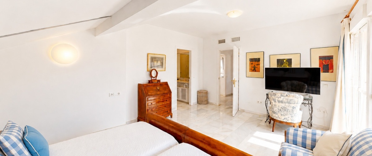 Rynek wtórny - apartment - Marbella - Guadalmina Baja
