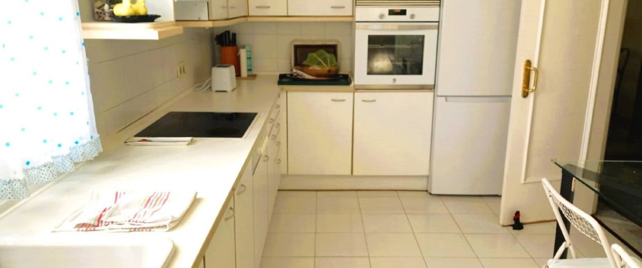 Rynek wtórny - apartment - Marbella - Guadalmina Baja