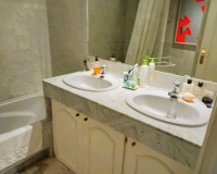 Rynek wtórny - apartment - Marbella - Guadalmina Baja