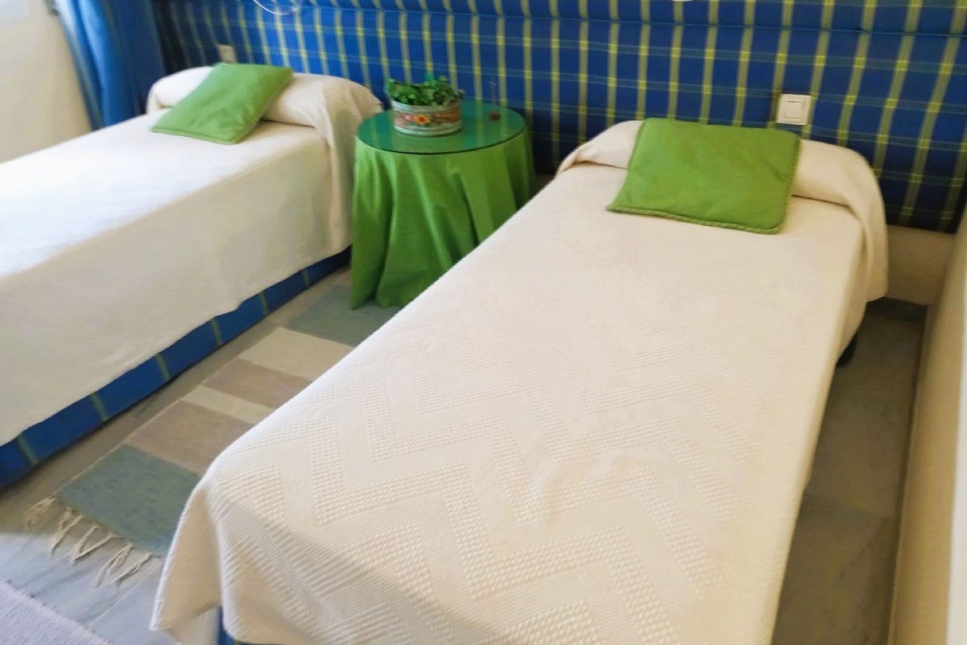 Rynek wtórny - apartment - Marbella - Guadalmina Baja