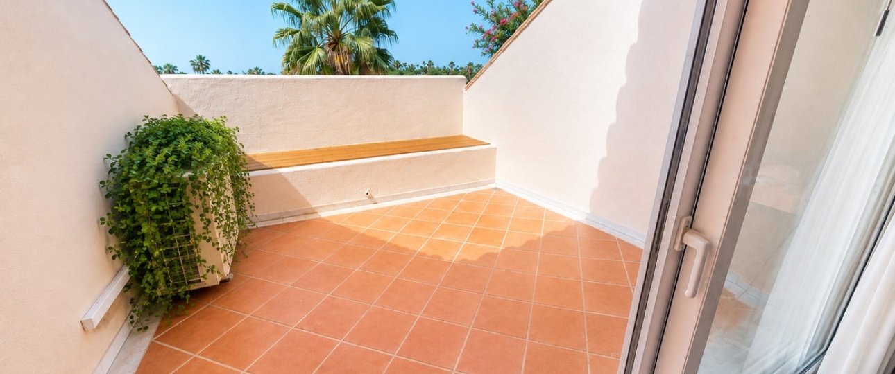 Rynek wtórny - apartment - Marbella - Guadalmina Baja