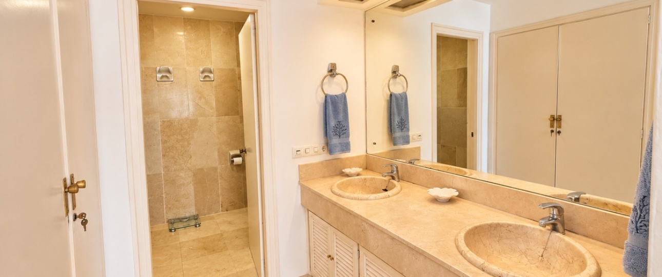 Rynek wtórny - apartment - Marbella - Guadalmina Baja