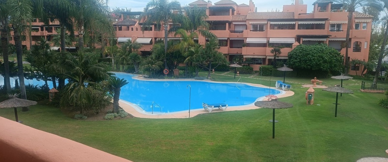 Rynek wtórny - apartment - Marbella - Guadalmina Baja