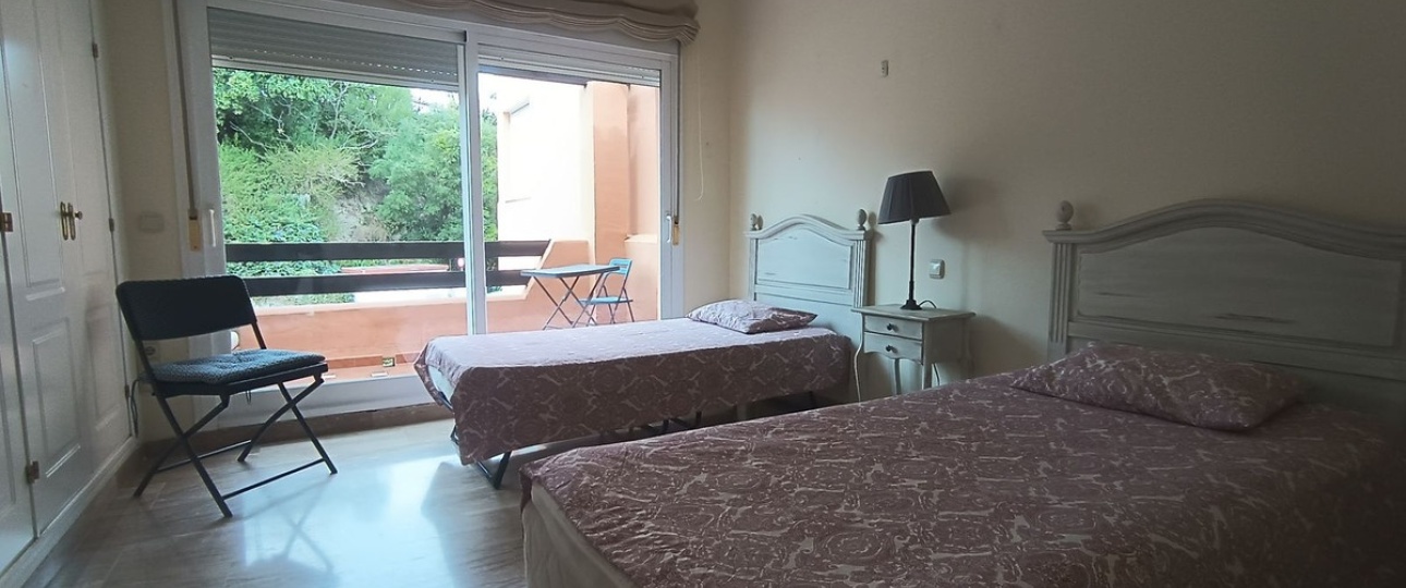 Rynek wtórny - apartment - Marbella - Guadalmina Baja