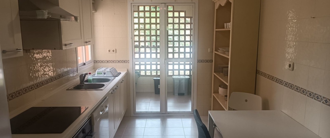 Rynek wtórny - apartment - Marbella - Guadalmina Baja