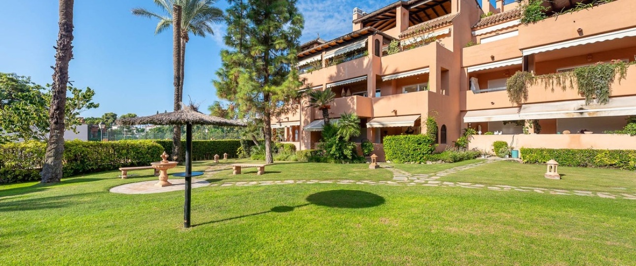 Rynek wtórny - apartment - Marbella - Guadalmina Baja