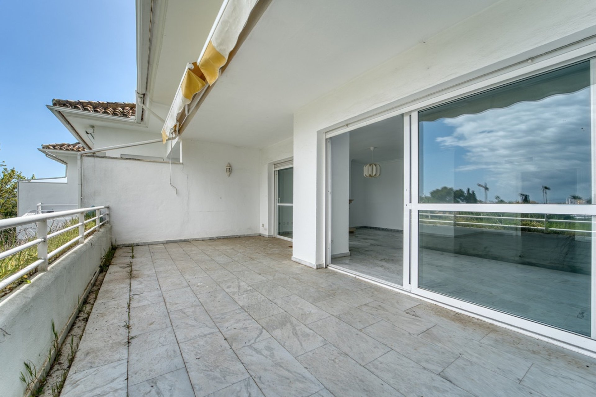 Rynek wtórny - apartment - Marbella - Guadalmina Baja